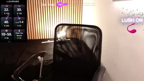 Snapshot of chris_magnum_ chatting on 09-14-25, 03:33 cris Twitter magnum101010 insta magnumc20 online show from 09-14-25, 03:33