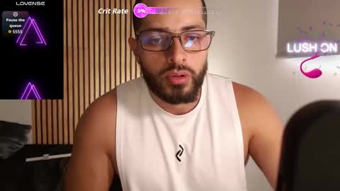 Snapshot of chris_magnum_ chatting on 09-24-25, 05:27 cris Twitter magnum101010 insta magnumc20 online show from 09-24-25, 05:27