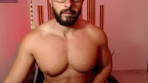 cris         Twitter magnum101010 insta magnumc20 online show from 05-02-26, 05:40