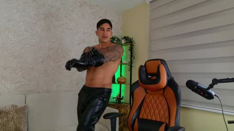 chris reilly online show from 12-07-24, 02:42