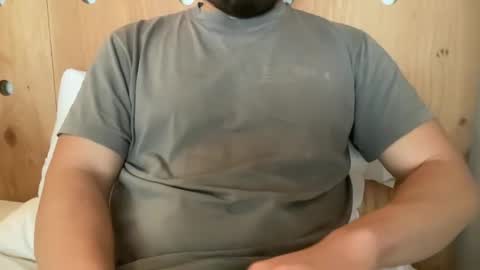 Snapshot of chris_topher_francis chatting on 01-02-25, 06:23 chris_topher_francis online show from 01-02-25, 06:23