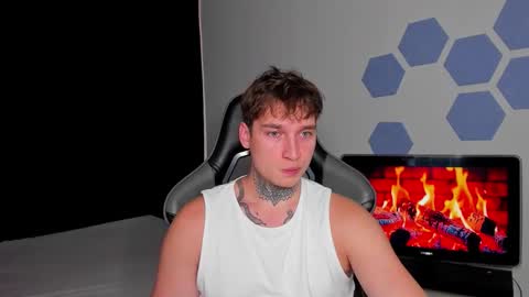 Snapshot of chris_tyson chatting on 09-18-25, 02:02 Chris Tyson online show from 09-18-25, 02:02