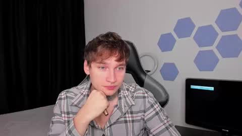 Snapshot of chris_tyson chatting on 10-18-25, 12:35 Chris Tyson online show from 10-18-25, 12:35