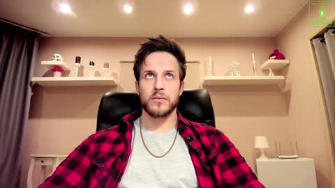 Snapshot of chriscarrey chatting on 01-13-25, 11:49 Chris online show from 01-13-25, 11:49