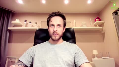 Snapshot of chriscarrey chatting on 01-28-25, 03:04 Chris online show from 01-28-25, 03:04