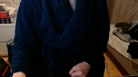 Snapshot of chriser_xxx chatting on 10-24-25, 09:28 chriser_xxx online show from 10-24-25, 09:28