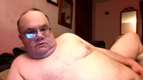 Snapshot of chrismini312 chatting on 05-01-26, 01:21 Chris The Jerk Off King online show from 05-01-26, 01:21
