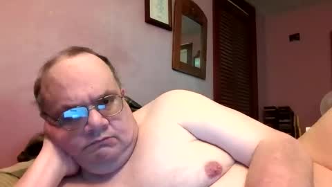 Snapshot of chrismini312 chatting on 05-19-26, 08:15 Chris The Jerk Off King online show from 05-19-26, 08:15