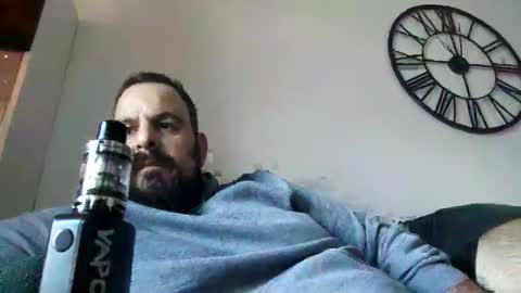 chris  ole online show from 11-30-25, 09:02