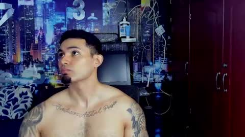 Snapshot of chriss_stewart2 chatting on 06-19-26, 02:27 Chriss Stewart online show from 06-19-26, 02:27