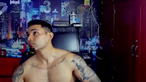 Snapshot of chriss_stewart2 chatting on 06-25-26, 02:22 Chriss Stewart online show from 06-25-26, 02:22