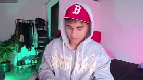 Christian Wang online show from 06-18-26, 07:07