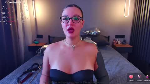 Chrissy online show from 03-01-26, 06:37