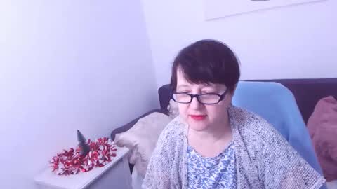 Christa online show from 01-05-25, 03:23