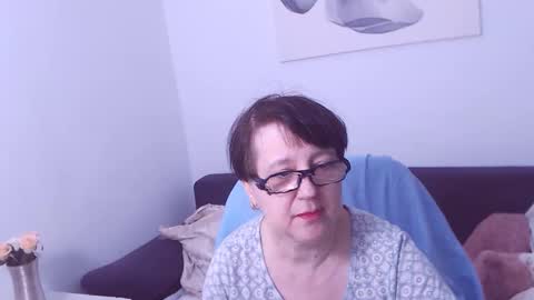 Christa online show from 03-10-25, 10:24