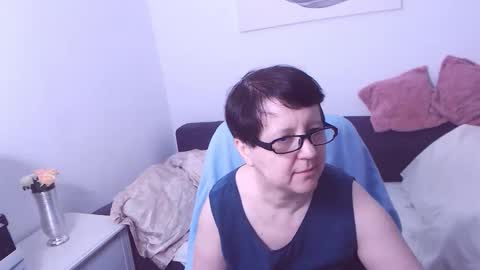 Christa online show from 10-26-25, 02:23