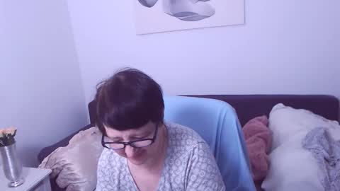 Christa online show from 04-18-26, 07:29