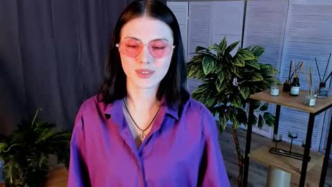 christaschrecongost online show from 03-04-26, 06:14