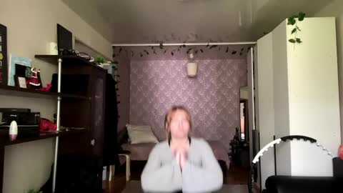 Christia online show from 04-22-26, 09:33