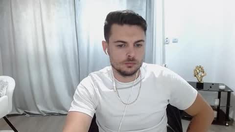 Snapshot of christianhot_ chatting on 06-07-26, 02:21 Master Gab online show from 06-07-26, 02:21