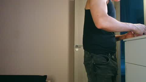 UPVOTE ME ------  ILL DO SOMETHING FOR FREE online show from 07-18-26, 06:01