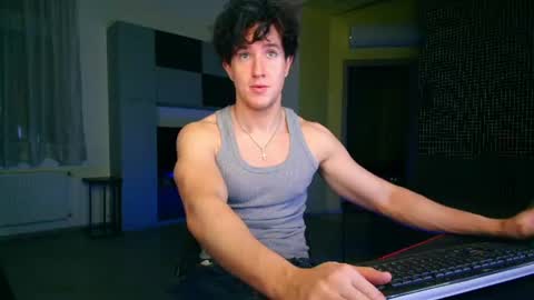 UPVOTE ME ------  ILL DO SOMETHING FOR FREE online show from 07-24-26, 06:39