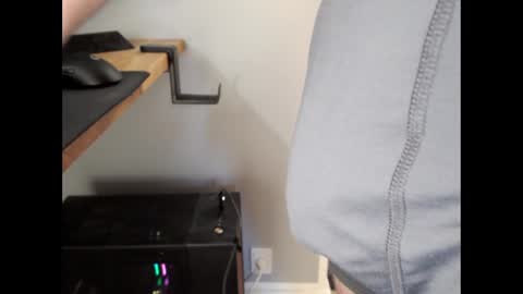 Snapshot of christianmdk chatting on 02-16-25, 01:38 Chris online show from 02-16-25, 01:38