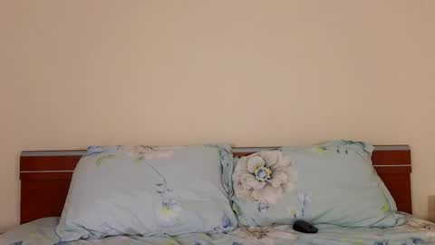 christihanson online show from 04-21-26, 02:56