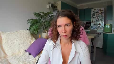 Chris online show from 10-31-25, 11:44