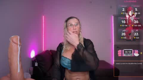 Snapshot of christinabruce chatting on 05-22-26, 04:56 Chris Tina Bruce online show from 05-22-26, 04:56