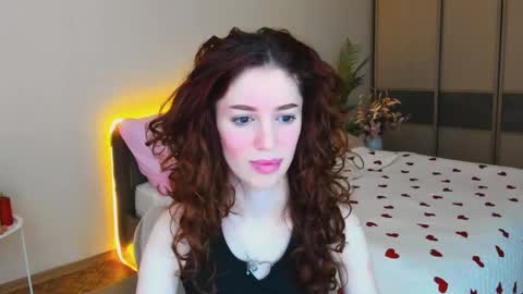christinaconteeree online show from 04-05-26, 03:15