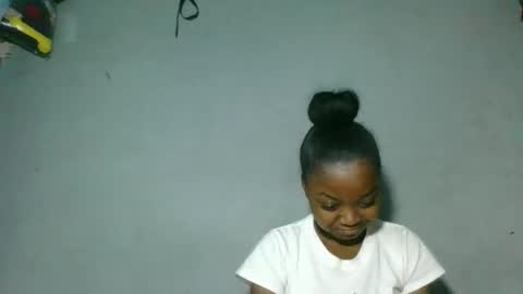 Snapshot of christine985 chatting on 10-26-25, 03:51 christine985 online show from 10-26-25, 03:51