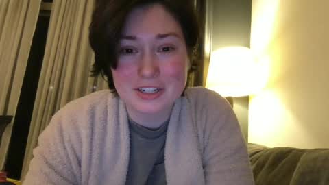 Snapshot of christinescorner chatting on 06-21-26, 02:36 Christine online show from 06-21-26, 02:36