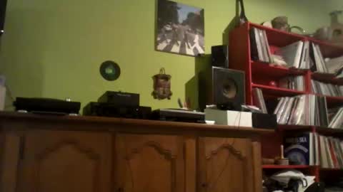 Chris online show from 11-09-25, 04:38