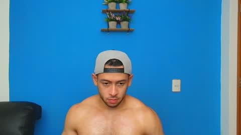 Snapshot of christopher_w chatting on 02-02-25, 12:51 Christopher online show from 02-02-25, 12:51