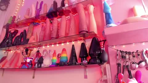 Snapshot of christymilk1 chatting on 12-19-24, 03:40 christy online show from 12-19-24, 03:40