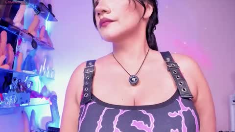 Snapshot of christymilk1 chatting on 09-22-25, 12:45 christy online show from 09-22-25, 12:45