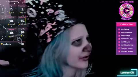 Snapshot of christyw3b chatting on 11-12-25, 02:01 christyw3b online show from 11-12-25, 02:01