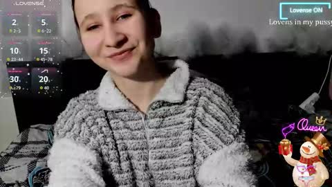 Snapshot of christyw3b chatting on 01-15-26, 02:49 christyw3b online show from 01-15-26, 02:49