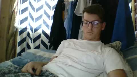 chrisvibess online show from 05-03-26, 02:01