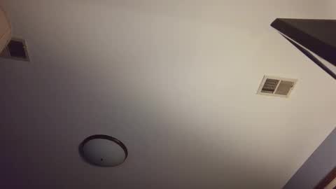 chrisw8121 online show from 03-06-26, 05:37