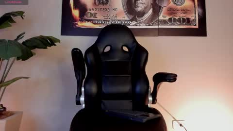 chrizmacgregor online show from 04-21-26, 01:42