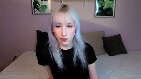 EvaBlonde TayaBrunette EliieBlack hair online show from 04-11-26, 02:21