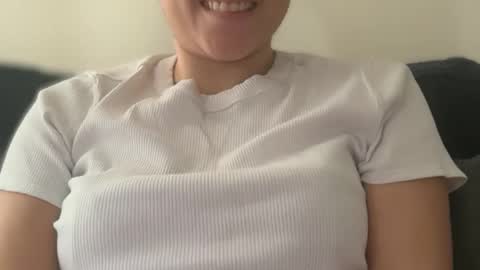 Snapshot of chronicallyxo chatting on 12-22-25, 08:39 xolena zo-lee-na online show from 12-22-25, 08:39