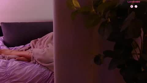 Snapshot of chronicallyxo chatting on 01-11-26, 11:54 xolena zo-lee-na online show from 01-11-26, 11:54