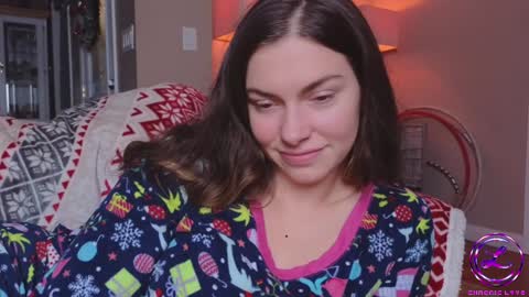 Snapshot of chroniclove chatting on 12-15-24, 12:29 Marley online show from 12-15-24, 12:29