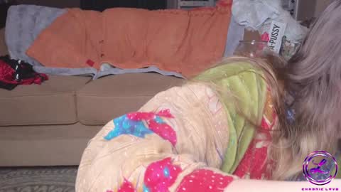 Snapshot of chroniclove chatting on 01-02-25, 02:22 Marley online show from 01-02-25, 02:22