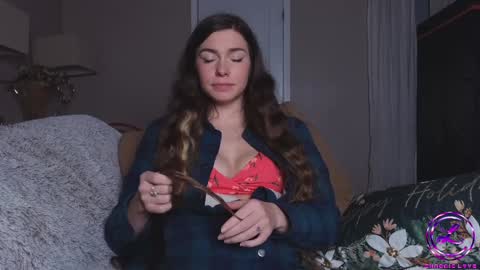 Snapshot of chroniclove chatting on 01-25-25, 02:26 Marley online show from 01-25-25, 02:26