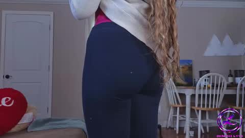 Snapshot of chroniclove chatting on 02-19-25, 07:48 Marley online show from 02-19-25, 07:48