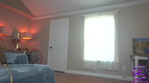 Snapshot of chroniclove chatting on 03-12-25, 11:22 Marley online show from 03-12-25, 11:22